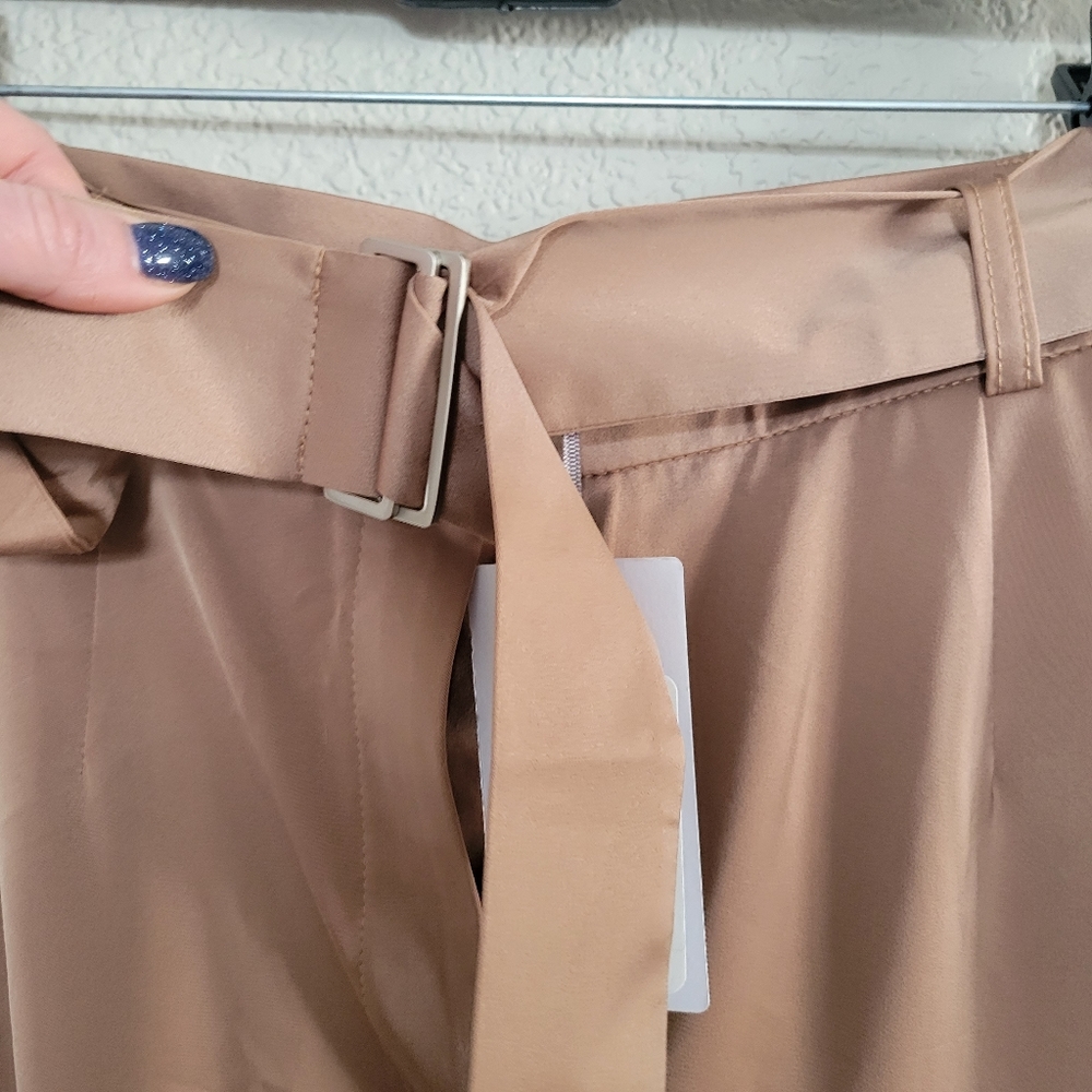 High-Waist Wide Leg Belted Pants - Brown - Picture 6 of 11